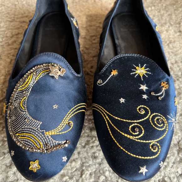 Tory Burch Olympia Embroidered Loafer in Navy SZ 10 - Picture 3 of 7